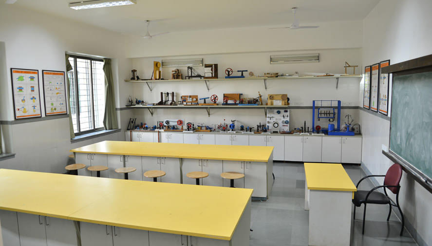 Sandip Polytechnic Nashik Laboratory (Mechanical Department) photo 15